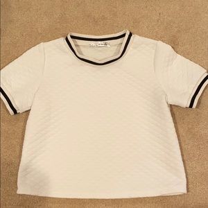 quilted white crop top 🌸